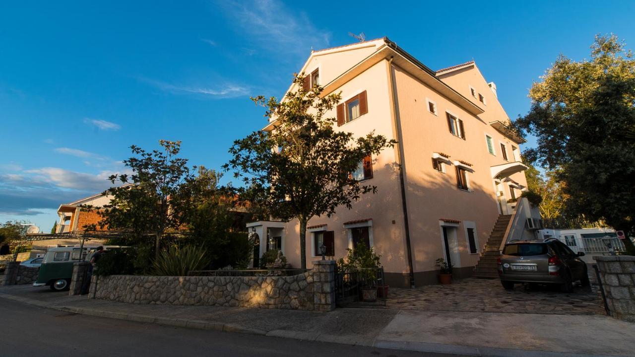 Guest House Lavanda 4 Njivice Exterior photo